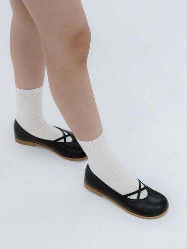 X Point Flat Shoes_Black - MOL:pin - Modalova