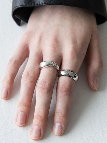 Curve Ring - A BIT MOR - Modalova