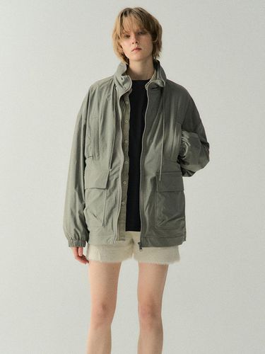 Utility Windbreaker Jacket Grey - EZIO - Modalova