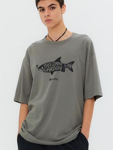 Fish T-Shirt L.Khaki - KULTE - Modalova