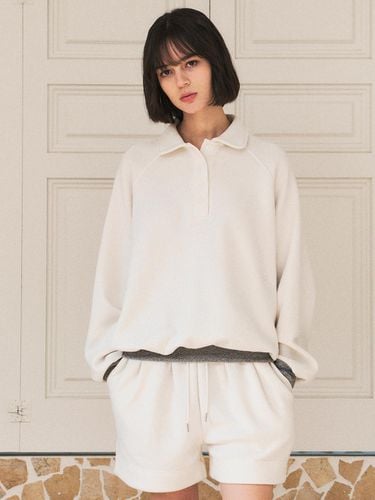 A3473 Round Collared Sweatshirt - vanone atelier - Modalova