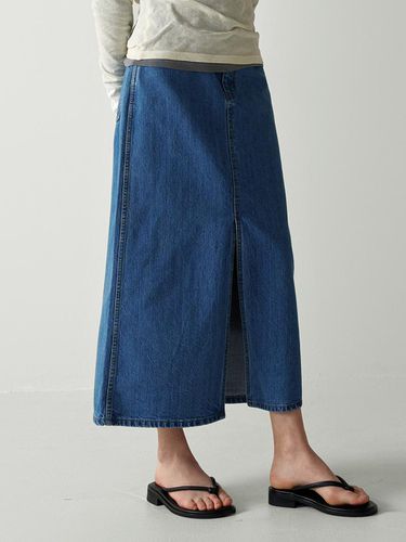 Classic Denim Skirt (Blue Indigo) - FACADE PATTERN - Modalova