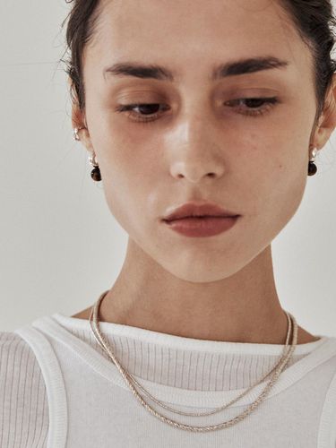 Volume Ball Hoop Earring - Dewy desert - Modalova