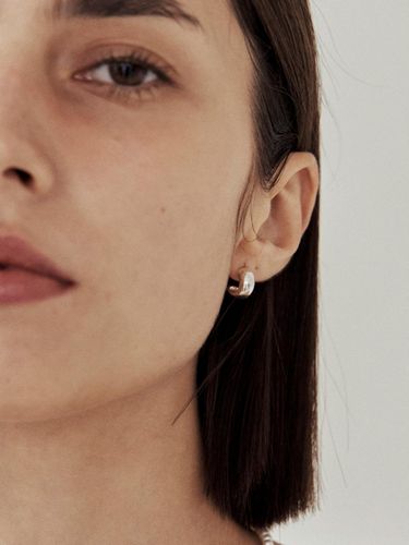 Volume Mini Hoop Earring - Dewy desert - Modalova