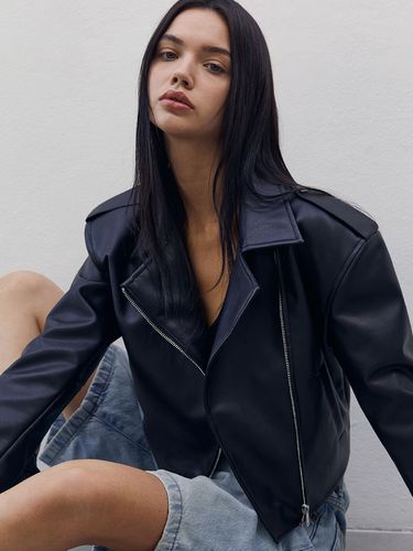 Vegan Leather Cropped Biker Jacket - LADYVOLUME - Modalova