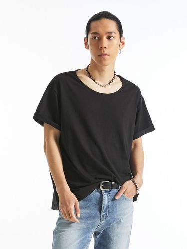 Semi Oversized Cooling Skin U Neck T-shirt_Black - WEST GRAND BOULEVARD - Modalova