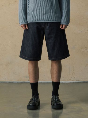 Bermuda Belted Raw Denim Short Pants_Indigo - WEST GRAND BOULEVARD - Modalova