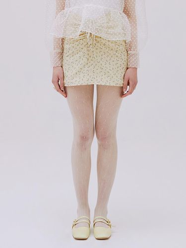 Wrinkle Mini Skirt - Light Yellow - margarin fingers - Modalova