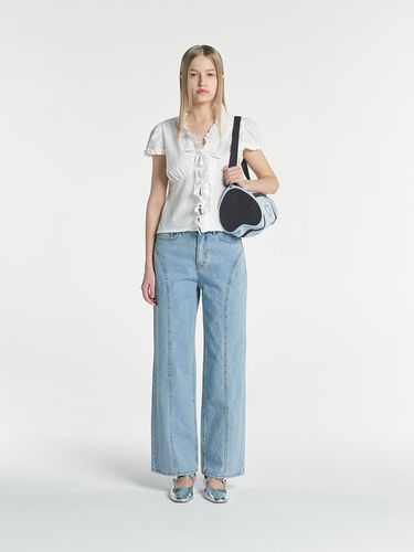 Curved Line Denim Pants - margarin fingers - Modalova