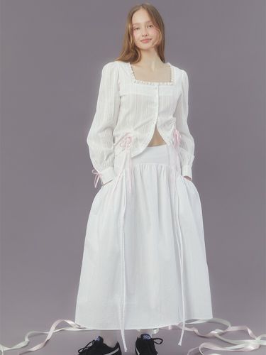 Shirred Pocket Long Skirt - White - margarin fingers - Modalova