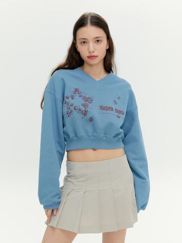 Star Cherry Cropped Sweatshirt - margarin fingers - Modalova