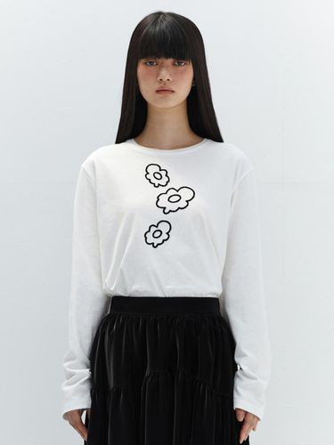 Flower Long Sleeve Top _ White - Burmula - Modalova