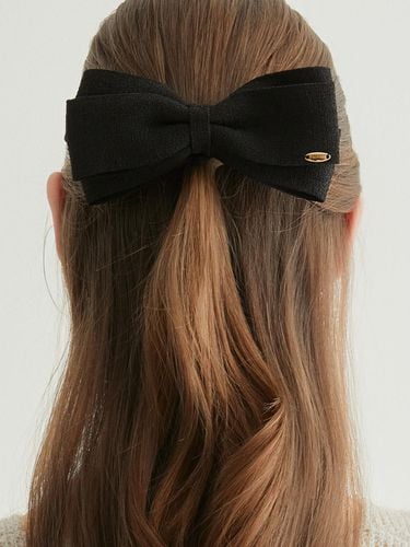 Lala J Tweed Ribbon Hair Pin_Black - J.ESTINA - Modalova