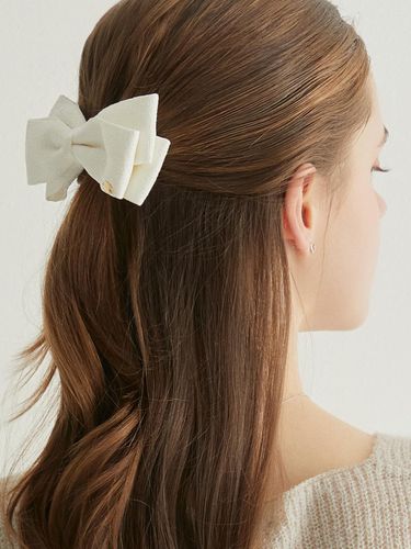 Lala J Tweed Ribbon Hair Pin_White - J.ESTINA - Modalova