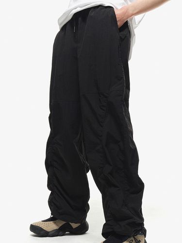 Shirring Wide Fit Nylon Pants _ - CPGN - Modalova