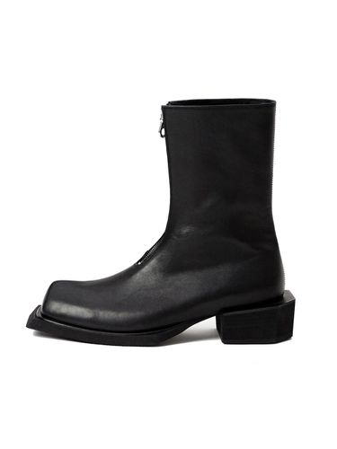 Triangle Front Zip Boots - Black - LA MER MA MAISON - Modalova