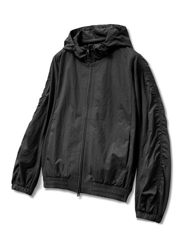 Single Layered Shirring Windbreaker Jacket () - TNGT - Modalova