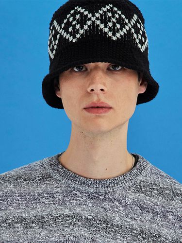 Argyle Knit Bucket Hat_Black - UNALLOYED - Modalova