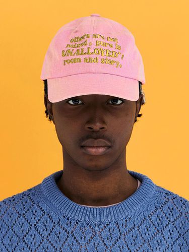 Slogan Ball Cap_Pink - UNALLOYED - Modalova