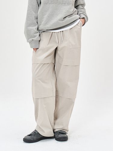 Two Side Cargo Wide Pants_Beige - SEARCH410 - Modalova