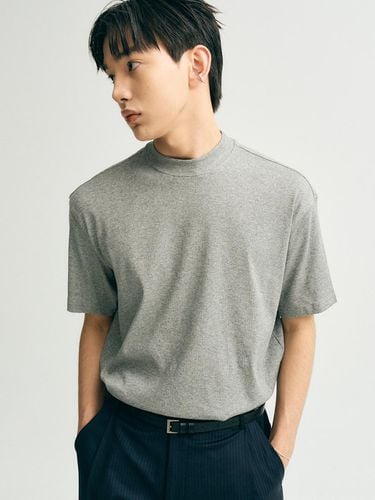 Ribbed Mock Neck Short Sleeves T-Shirt - NOIRER - Modalova