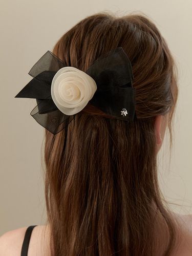 Corsage Ribbon Hair Pin - TATIANA - Modalova