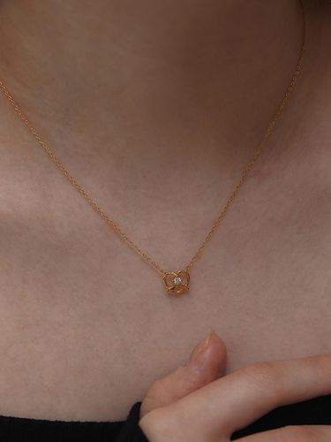 Pretzel Heart Necklace - TATIANA - Modalova