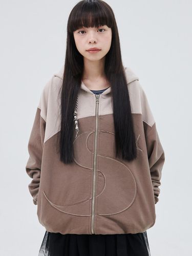 TS Silver Charm Zip-Up Hoodie Beige - PIECEMAKER - Modalova