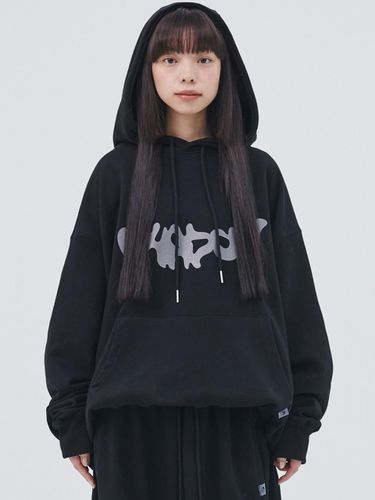 TS Logo Hoodie Black - PIECEMAKER - Modalova