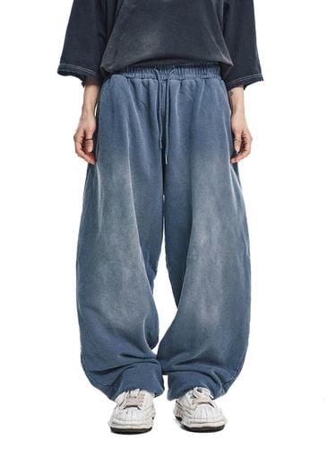 Washed Balloon Baggy Sweatpant - EASY NO EASY - Modalova