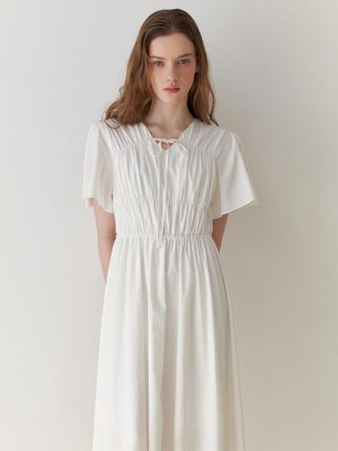 Due Shirred Dress_White - RE_L - Modalova