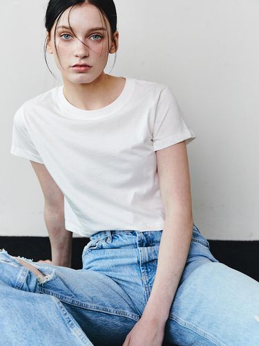 AS Basic Round Cropped T-shirt_White - ASURA - Modalova