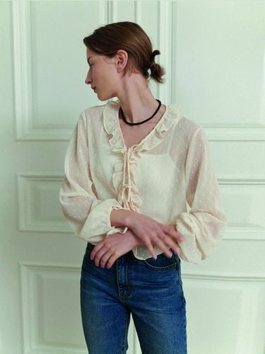 Frill Lace-Up Blouse - Beige - toamott - Modalova