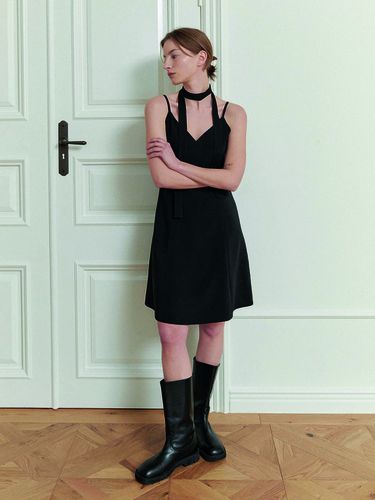 Soap Tie Dress - Black - toamott - Modalova