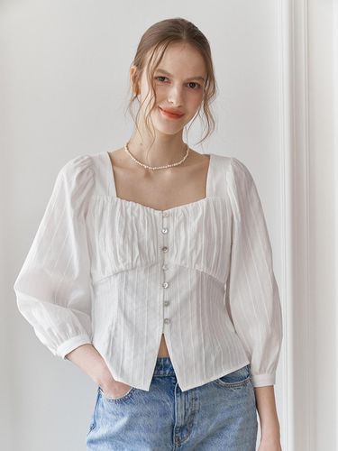 Heart Neck Shirring Blouse (White) - VEM.VER - Modalova