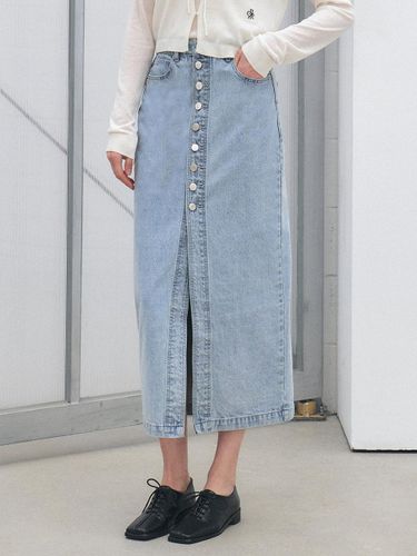 Button-Up Denim Long Skirt_Light Indigo - CITYBREEZE - Modalova