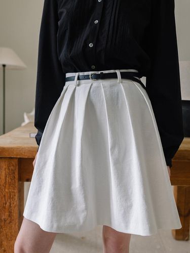 Belt Pleats Skirt - Laminez - Modalova