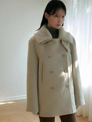 Overfit Fur Pea Coat - Cream - Laminez - Modalova