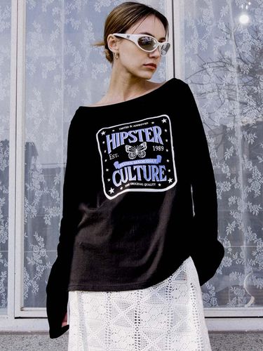 Hipster Off-Shoulder T-Shirt Black - PLUNASTUDIO - Modalova