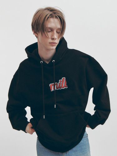 Contrast Embroidery Oversized Hoodie_Black - FAMILLE - Modalova