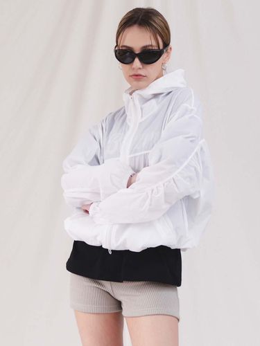 Soft Windbreaker 2 Colors - PLUNASTUDIO - Modalova