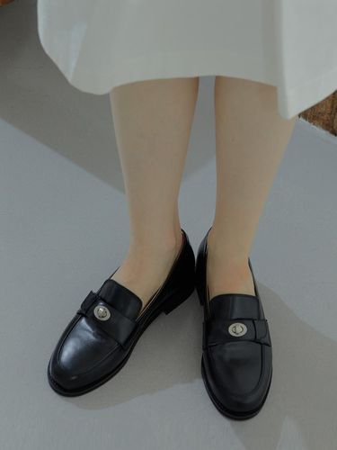 Open Mind Loafer - Byeuuns - Modalova