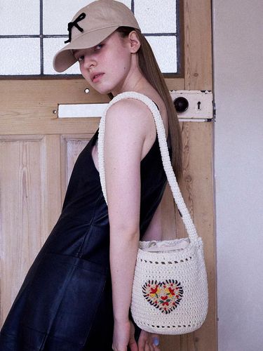 No.207 / Heart Embroidery Crochet Bucket Bag - Slowslowly - Modalova