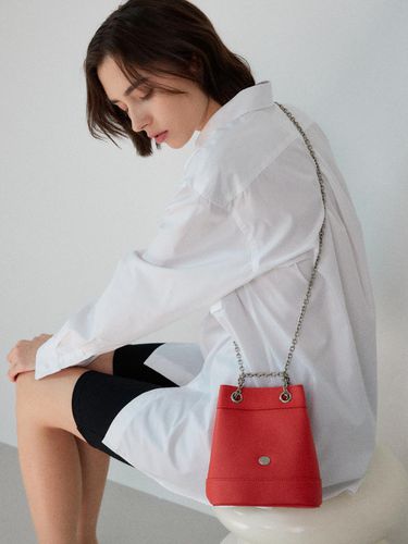 Silver Pendant Mini Chain Bag_Red - LAIDBACK - Modalova