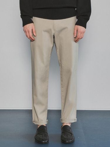 Loose Tapered Cotton Pants_Light Khaki - HALBKREIS LAYOUT - Modalova