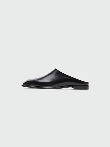 YCOP Square-toe Flat Mules_Black - EENK - Modalova