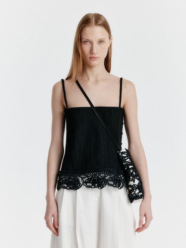 Yesica Embroidery Lace Top - Black - EENK - Modalova