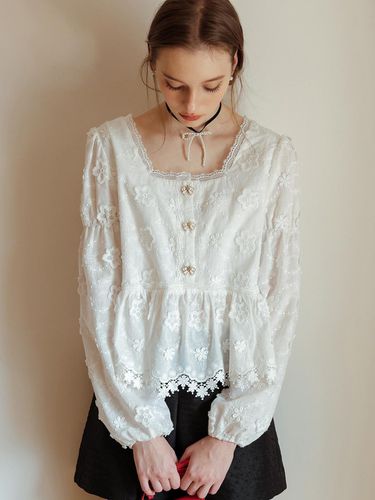 Lace Embroidered Blouse_White - Cest Moidew - Modalova