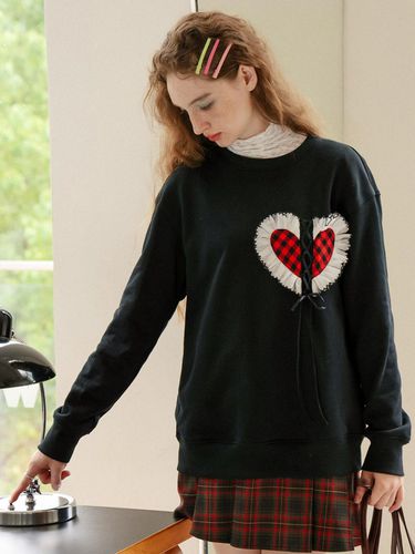 Ribbon Flower Heart Sweater_Black - Cest Moidew - Modalova