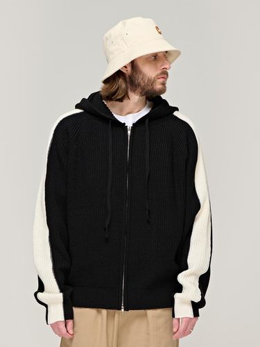 CB Line Zip Up Hoodie Knit Top_Black - CARGOBROS - Modalova